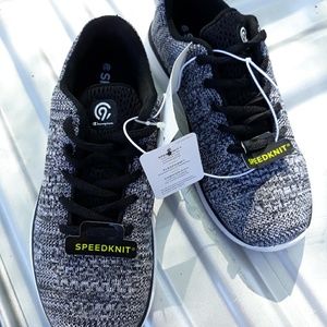 Boys shoes